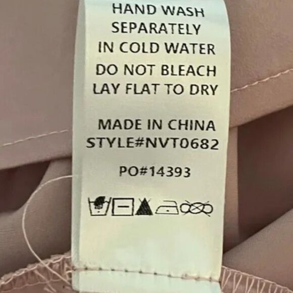 Vici Halter Open Back Top Barbiecore Size Medium NWT - Picture 3 of 6